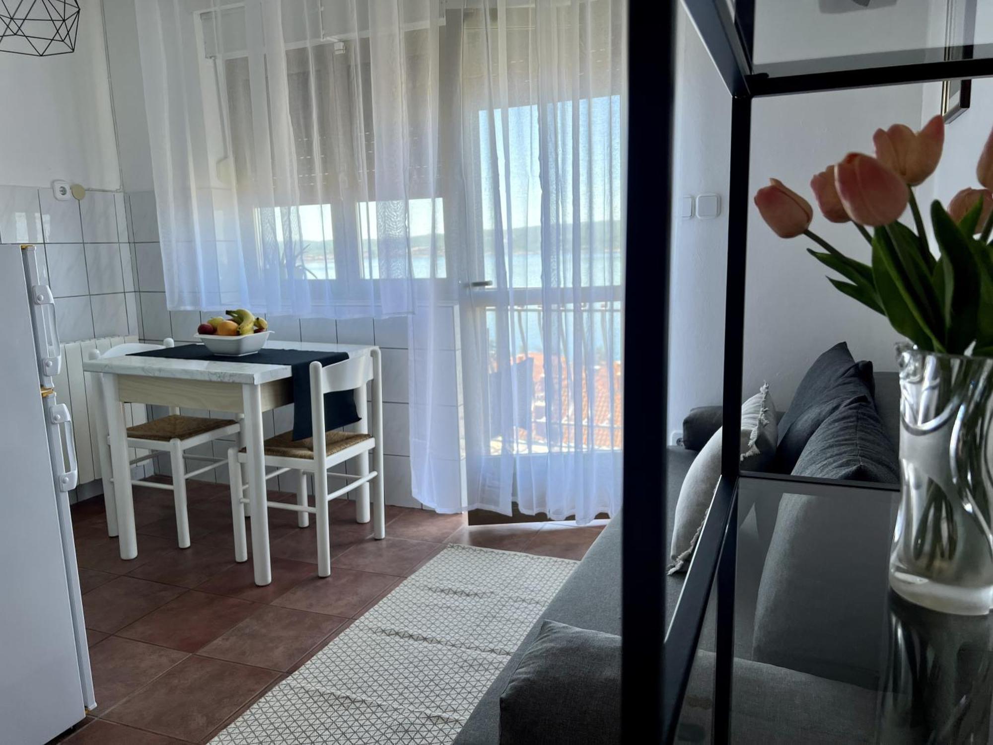 Apartments With Wifi Crikvenica - 5555 Номер фото